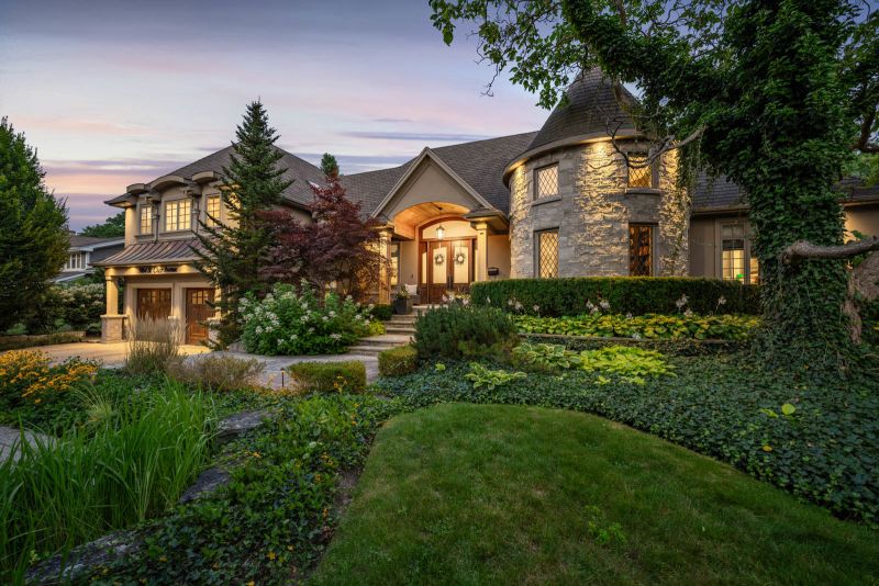 3064 St Clair Ave, Burlington, ON, Canada, Burlington, ON