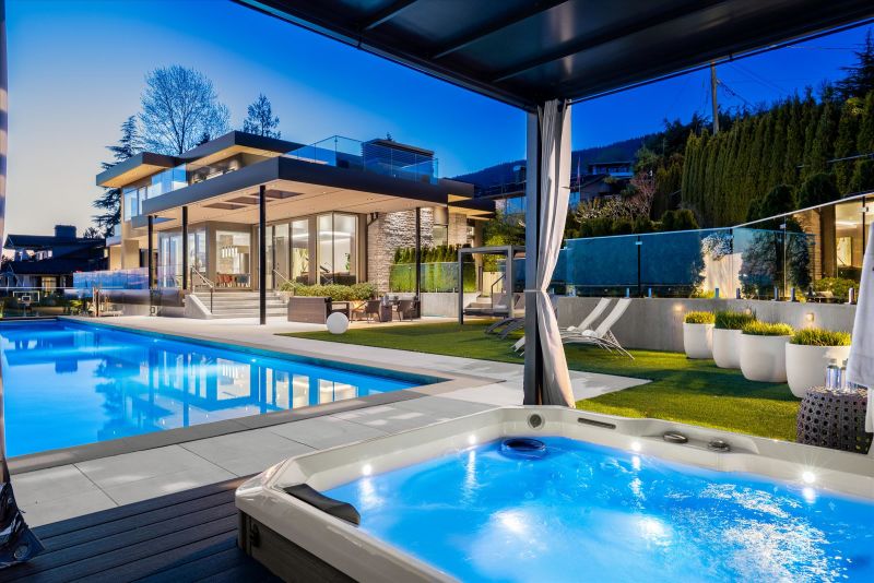 2303 Palmerston Avenue, West Vancouver, BC