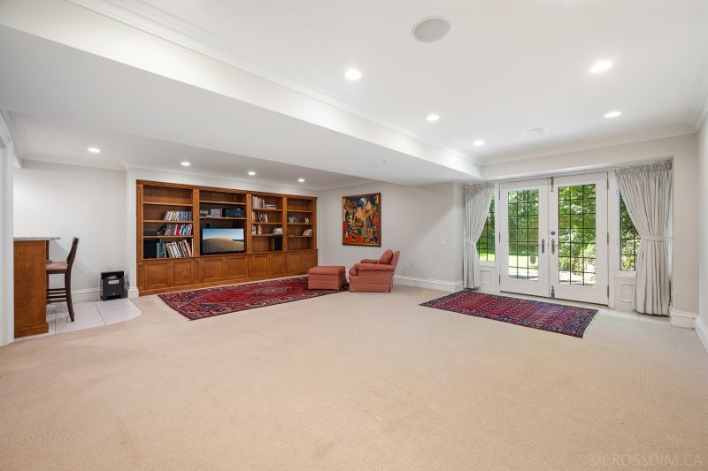 34 Dinnick Crescent, Toronto, ON