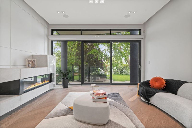 67 Lake Promenade, Etobicoke, ON