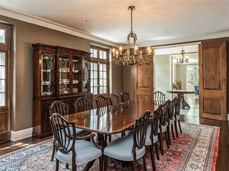 165 Teddington Park Avenue, Toronto, ON
