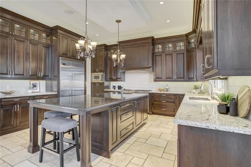219 Kirkwood Drive, Dundas, ON