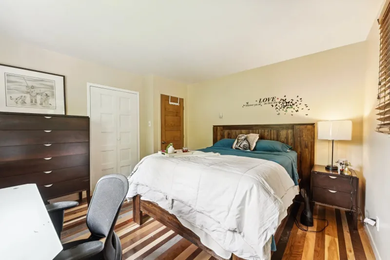 350 Rue Bullard, Estrie, QC