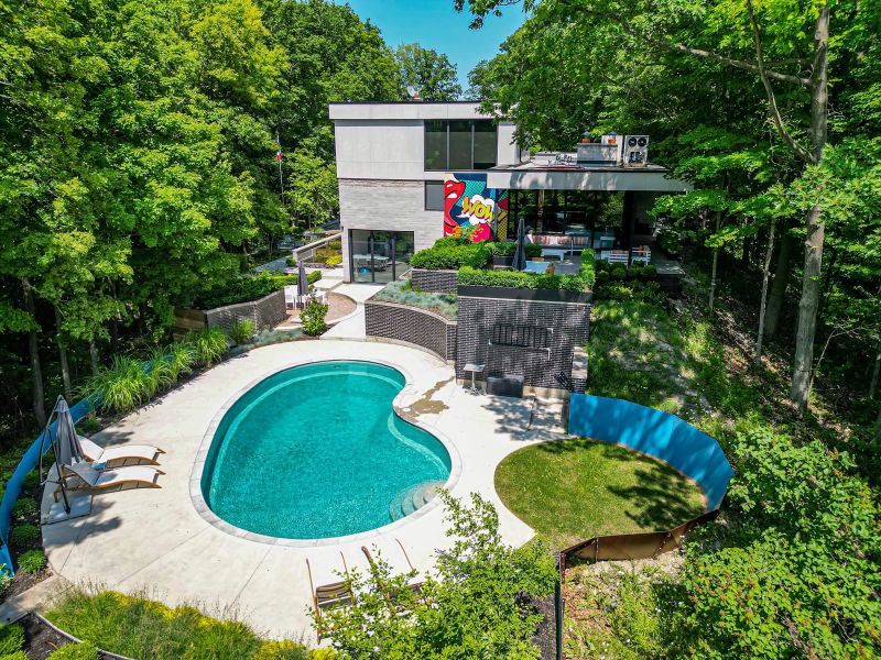 10320 Pine Valley Drive, Woodbridge, ON