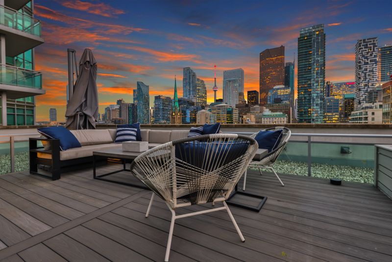 112 George Street #902, Toronto, ON