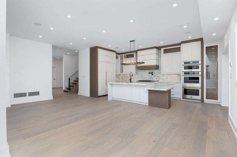 1352 Mount Pleasant Road, Toronto, ON, Canada, Toronto, ON