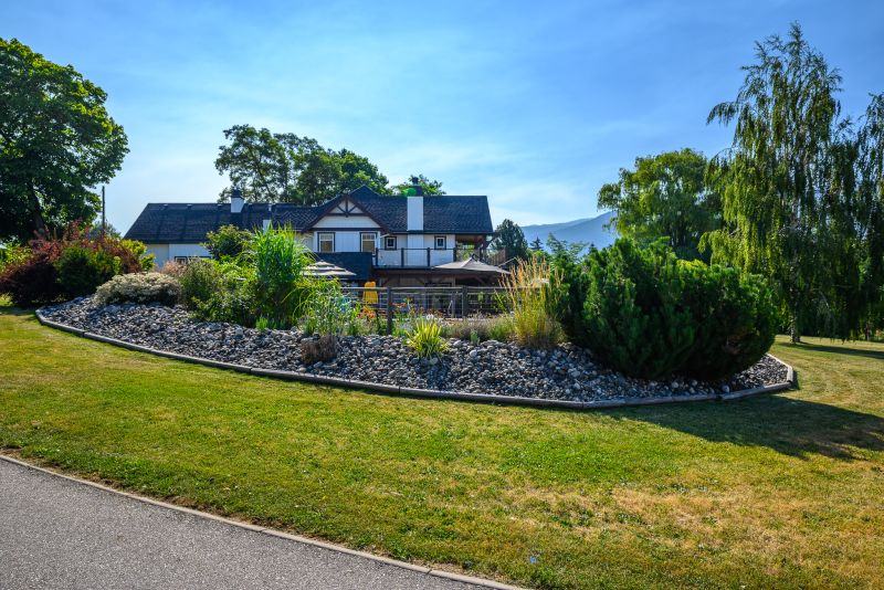8506 Aberdeen Road, Coldstream, BC, Canada, Coldstream, BC