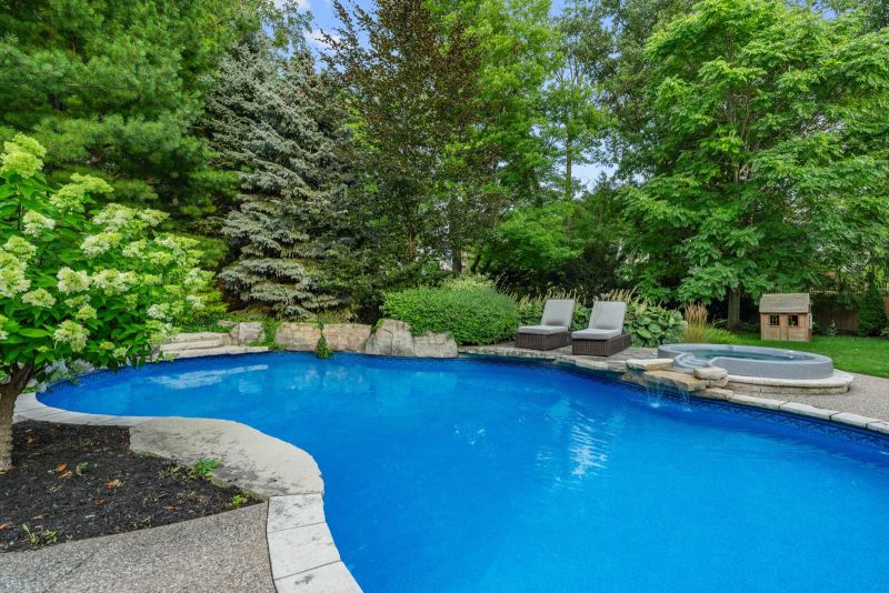 3064 St Clair Ave, Burlington, ON, Canada, Burlington, ON