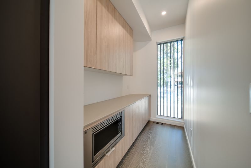 10219 147 St NW, Edmonton, AB