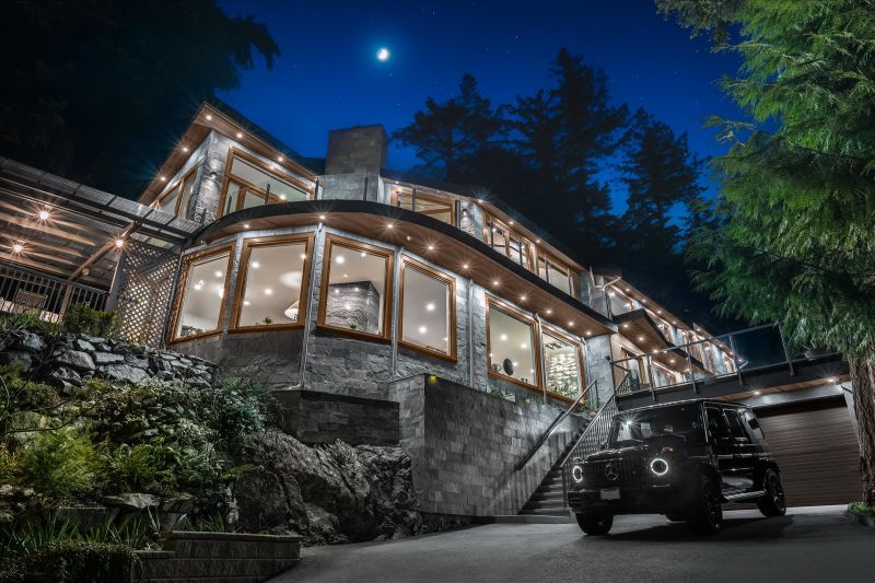 5797 Marine Drive, West Vancouver, BC