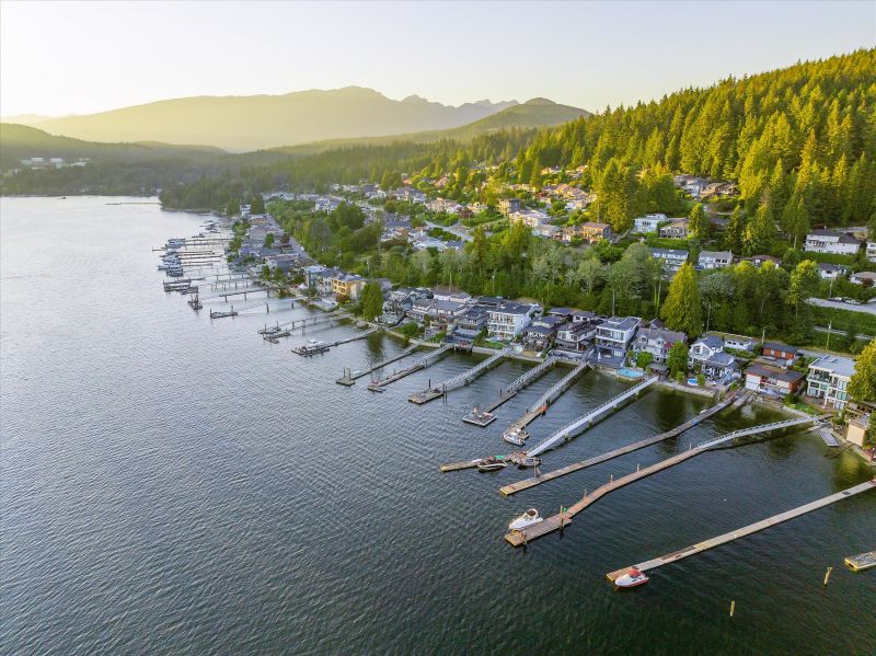 932 Alderside Road, Port Moody, BC