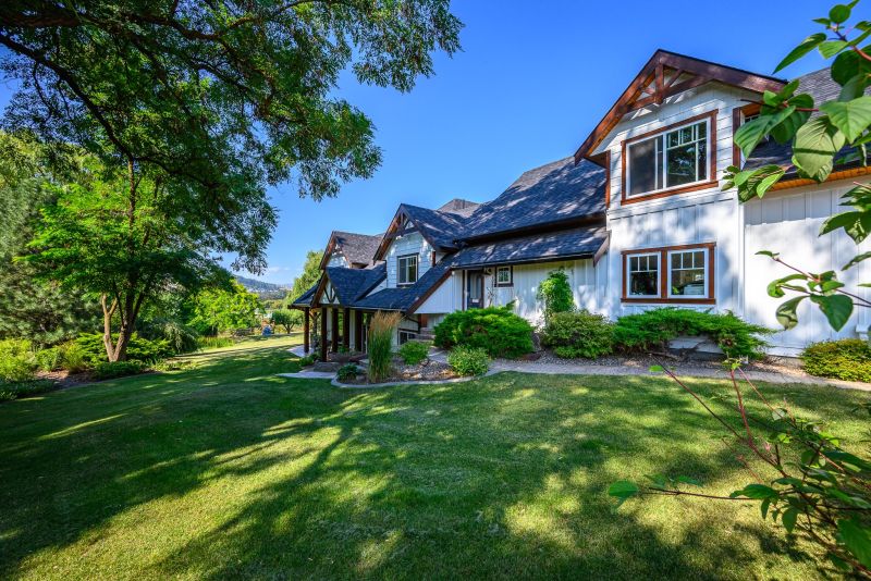 8506 Aberdeen Road, Coldstream, BC, Canada, Coldstream, BC