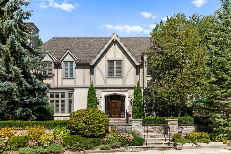 34 Dinnick Crescent, Toronto, ON