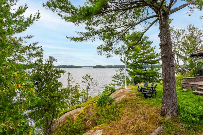1 Onaway Island R21, Muskoka Lakes, ON