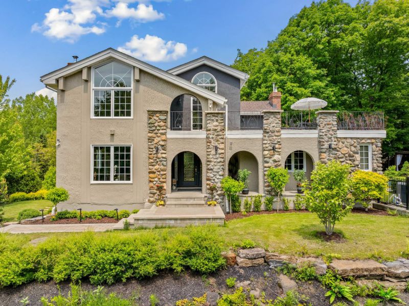 901 Chemin des Hirondelles, St-Bruno-de-Montarville, QC