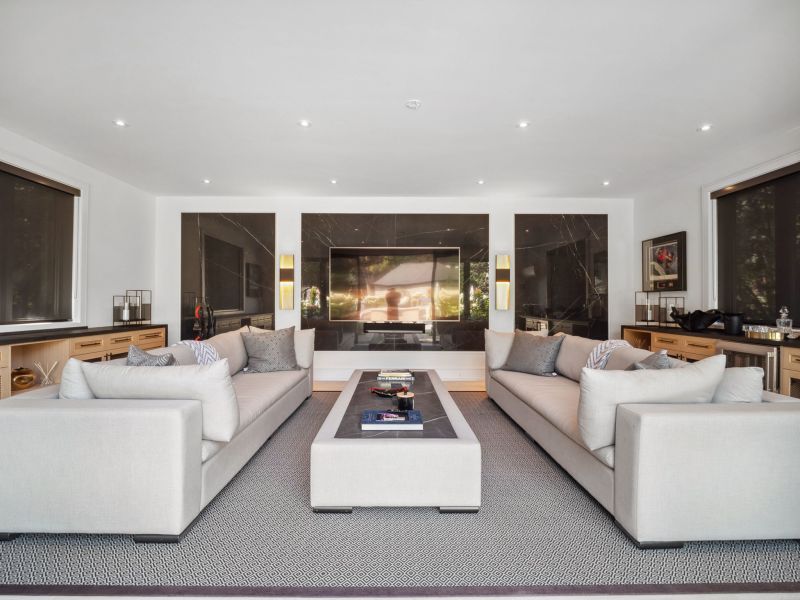 284 Pine Valley Crescent, Woodbridge, ON