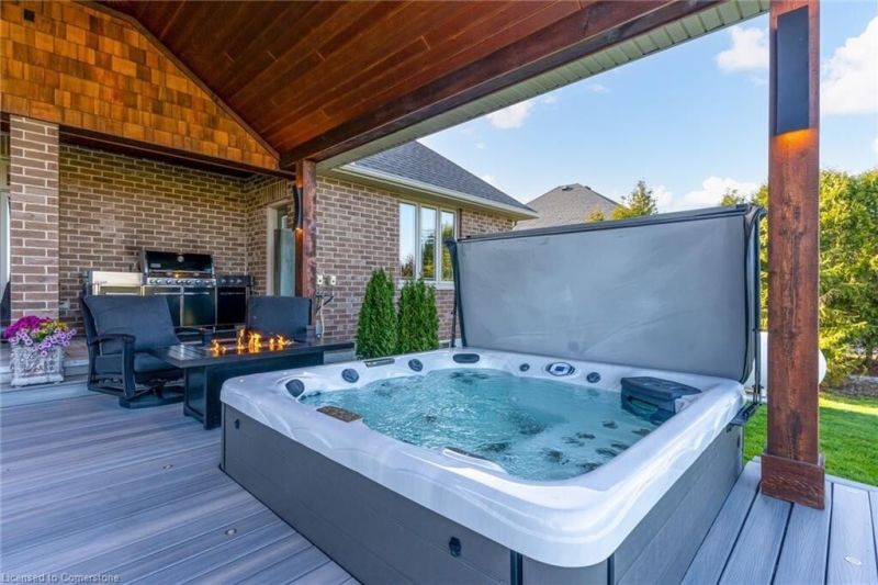 1068 Westover Road, Hamilton, ON