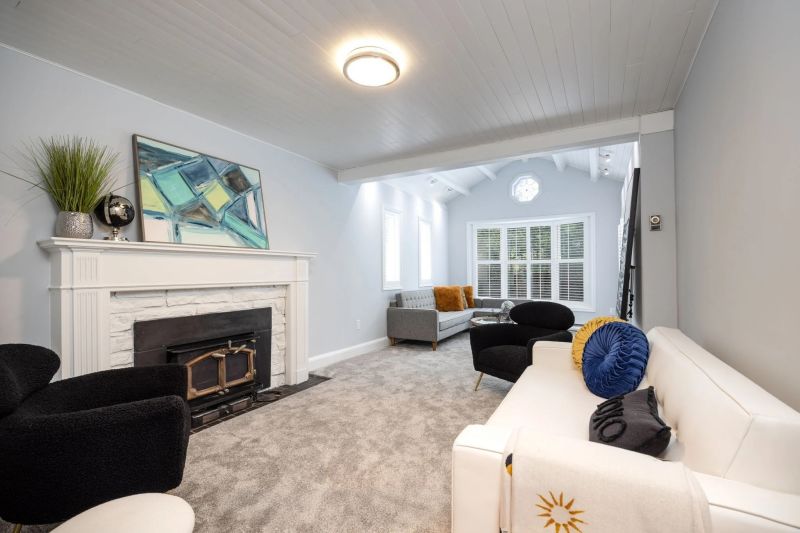 198 Romfield Circuit, Thornhill, ON