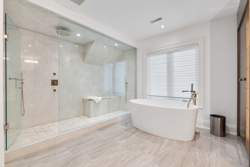 121 Forest Heights Blvd, Toronto, ON