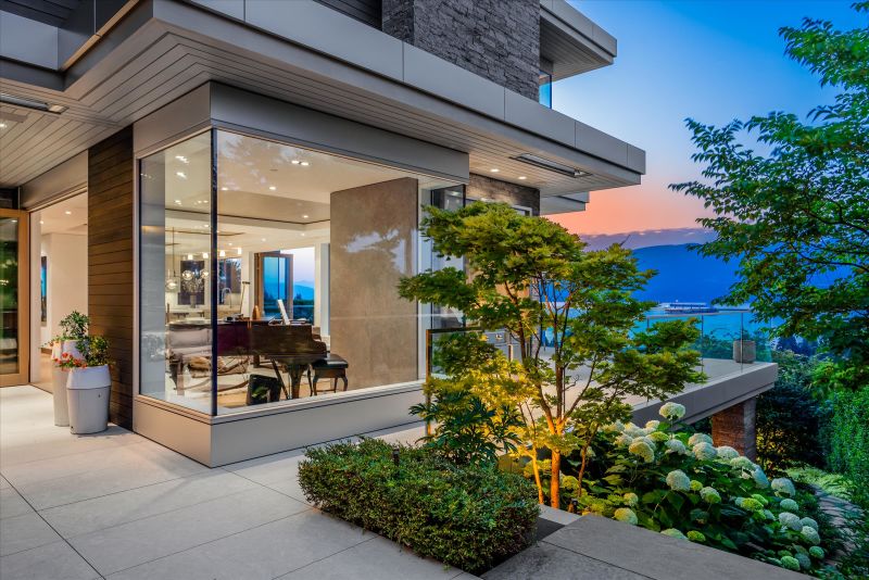 1928 Sasamat Place, Vancouver, BC