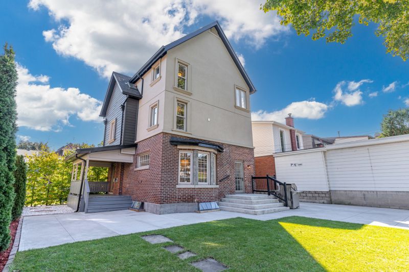100 Kensington Avenue South, Hamilton, ON