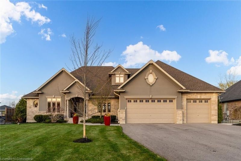 1068 Westover Road, Hamilton, ON