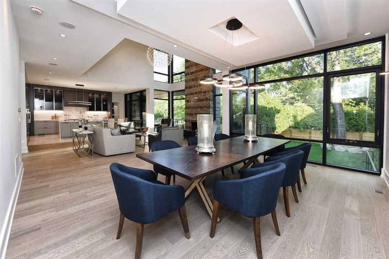 4042 Apple Valley Lane, Burlington, ON