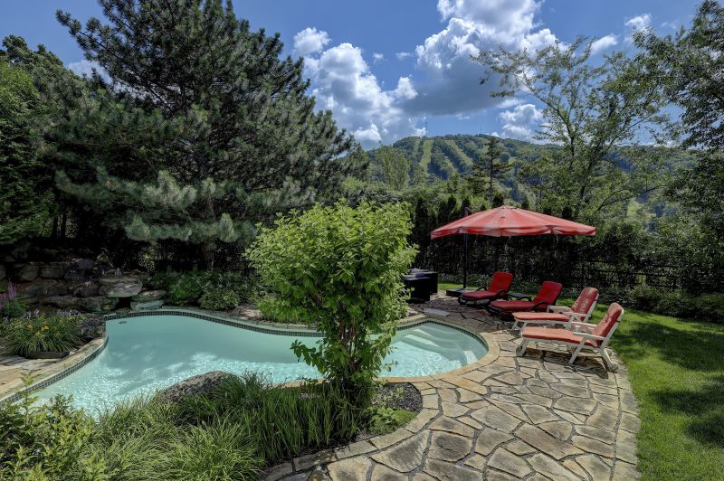147 Rue Montcalm, Bromont, QC, Canada, Bromont, QC