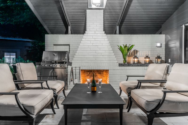 1389 THE CRESCENT, Vancouver, BC