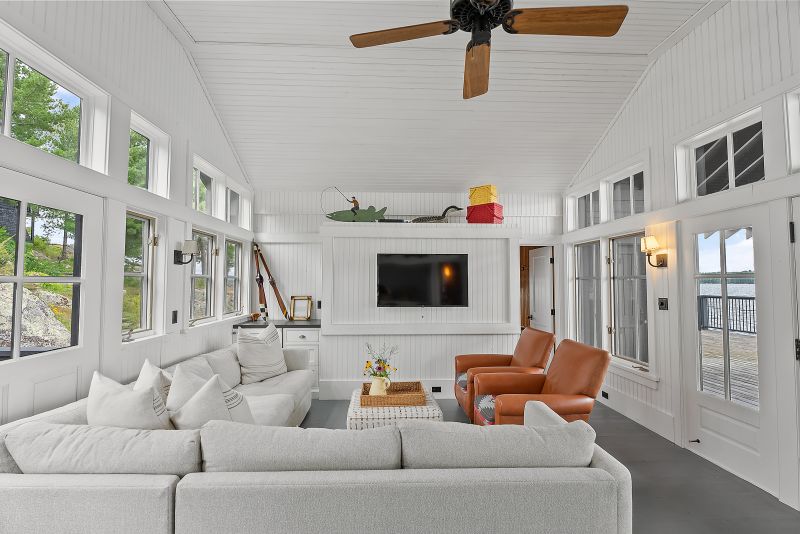 1 Onaway Island R21, Muskoka Lakes, ON