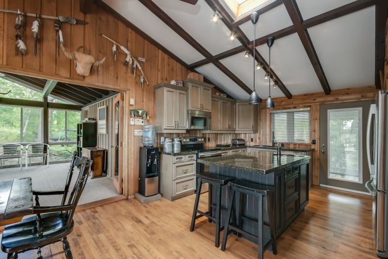 1059 Old Portage Road, Gravenhurst, ON