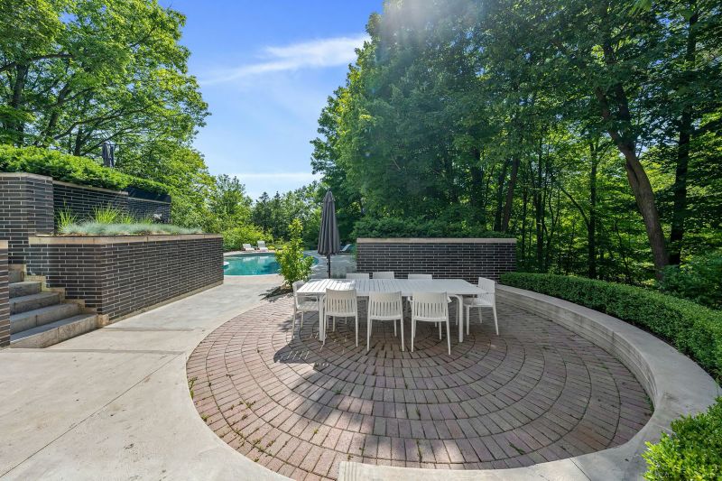 10320 Pine Valley Drive, Woodbridge, ON