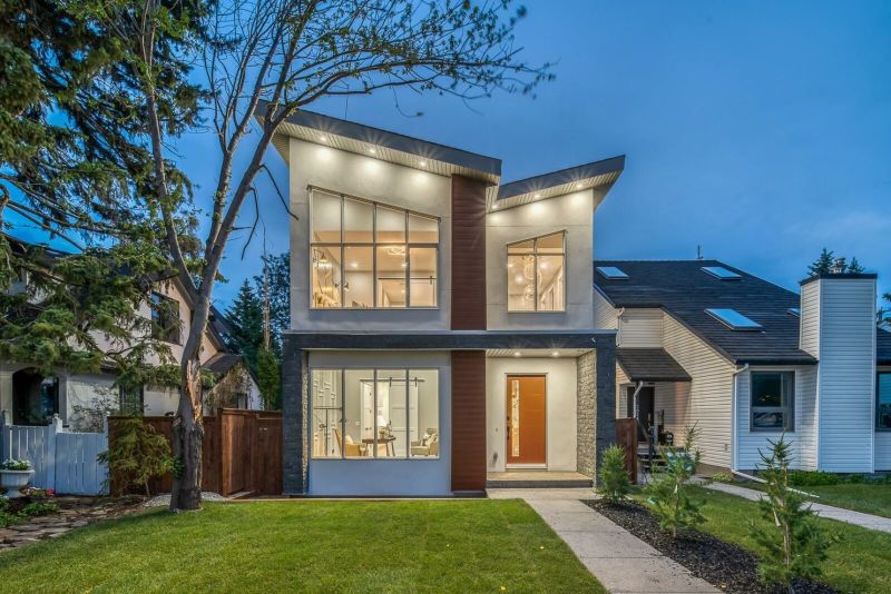 2026 29 Street SW, Calgary, AB
