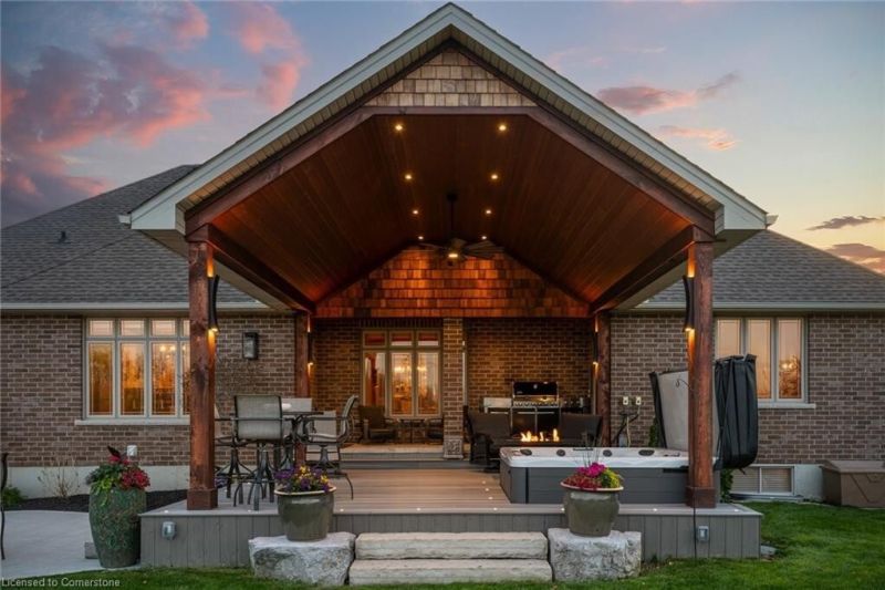 1068 Westover Road, Hamilton, ON