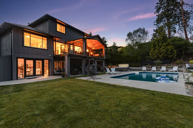 1671 Lindsay Drive, Kelowna, BC