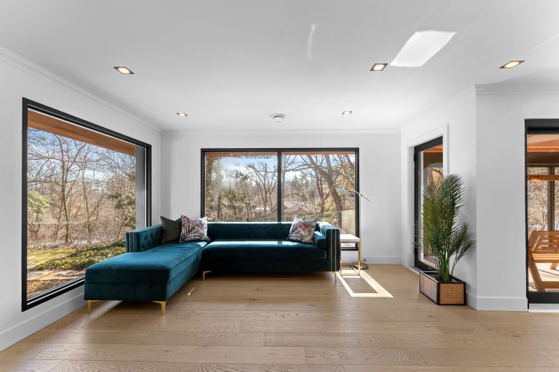820 Glenwood Avenue, Burlington, ON