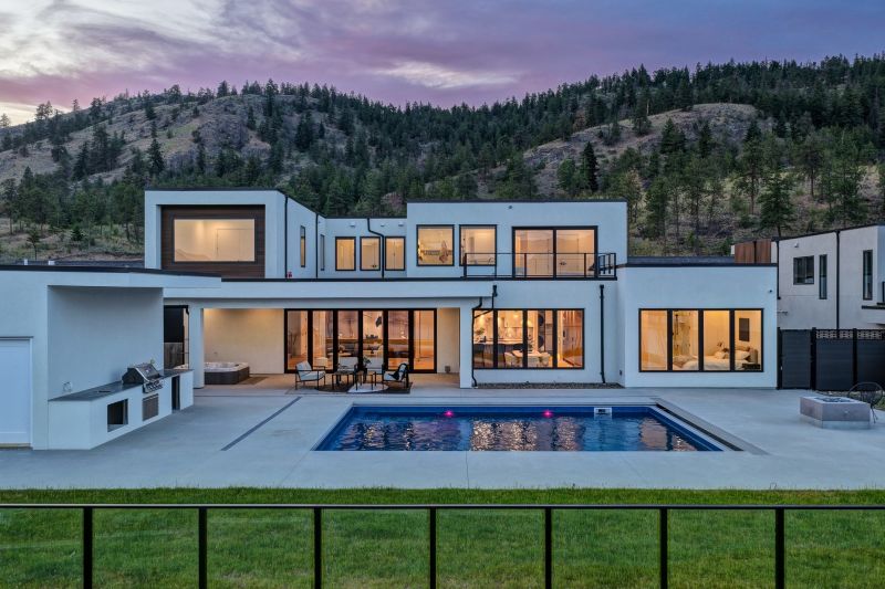 1392 Vineyard Drive, West Kelowna, BC
