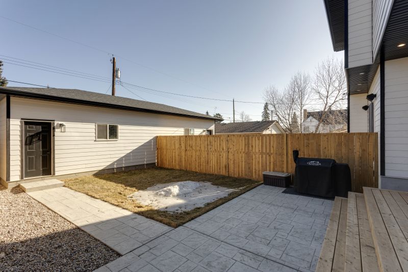 258 22 Avenue Northeast, Calgary, AB