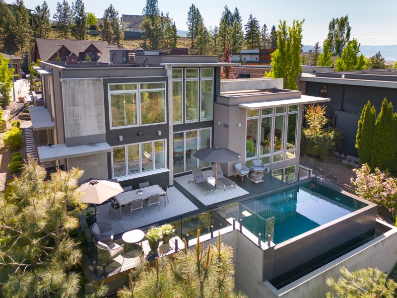 1076 Westpoint Drive, Kelowna, BC