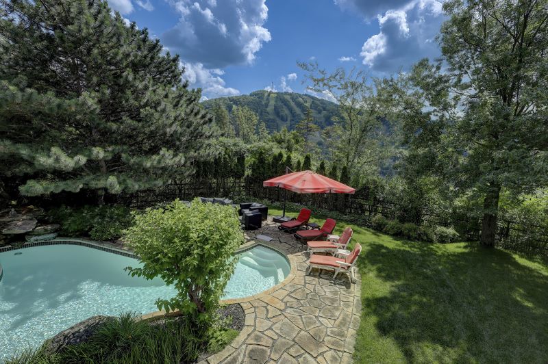 147 Rue Montcalm, Bromont, QC, Canada, Bromont, QC