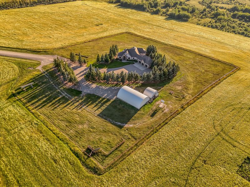 43062 Township Road 250, Calgary, AB