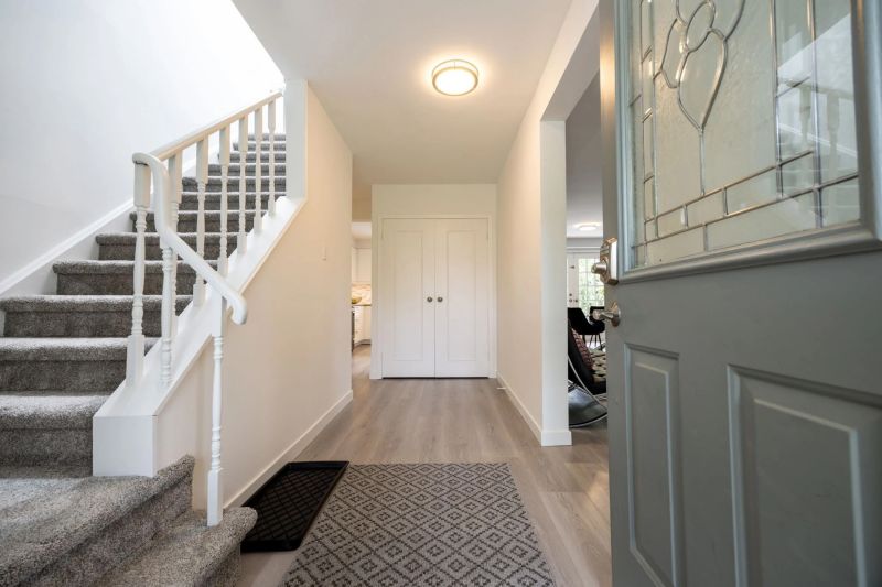 198 Romfield Circuit, Thornhill, ON
