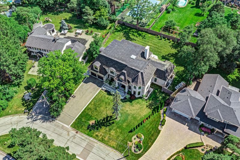 714 Atoka Drive, Mississauga, ON