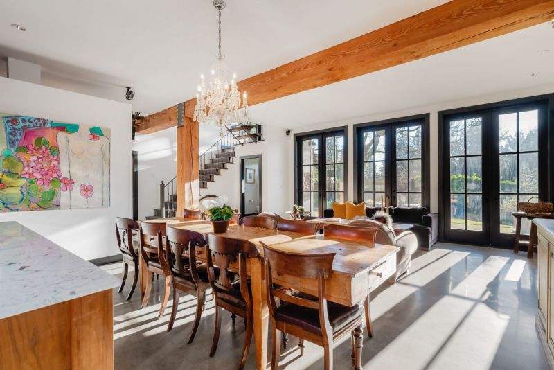 4297 Sunset Boulevard, North Vancouver, BC