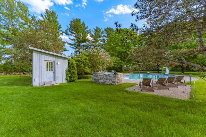2615 Ridge Road West, Shanty Bay, ON, Canada, Shanty Bay, ON
