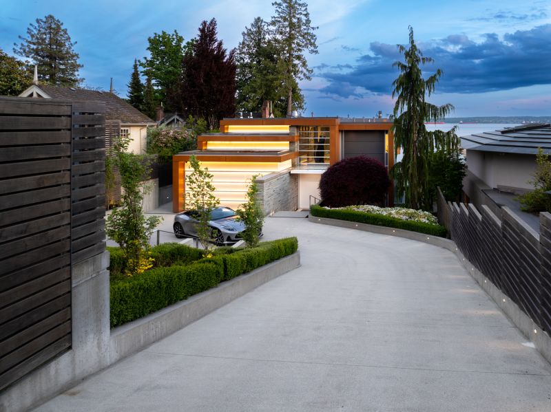 2612 Bellevue Avenue, West Vancouver, BC
