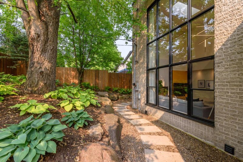 2021 Rue des Saules, St-Bruno-de-Montarville, QC
