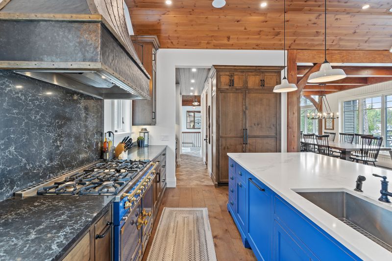 1043 Heather Lodge Road, Port Carling, ON