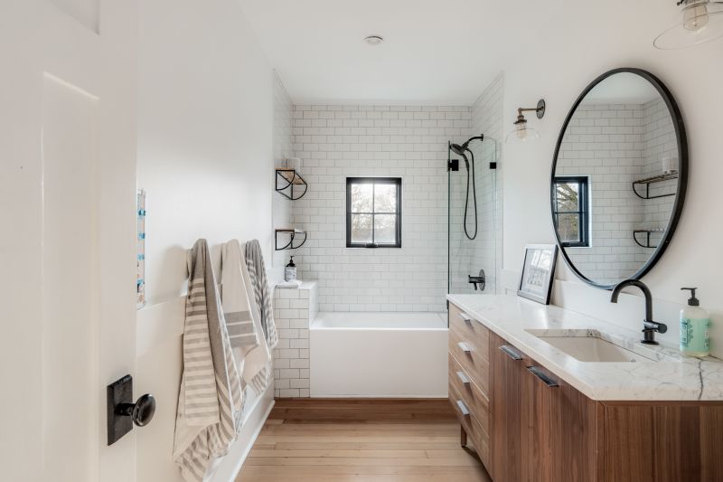 1248 Hewlett Place, Victoria, BC