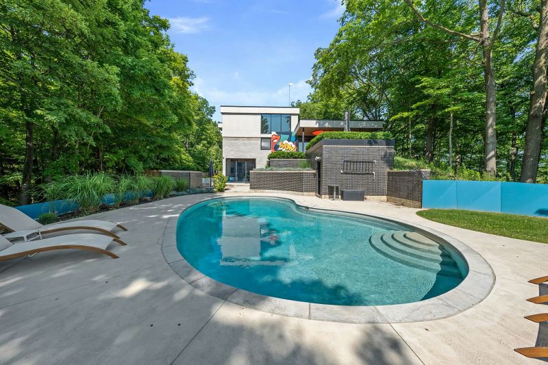 10320 Pine Valley Drive, Woodbridge, ON